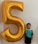 Globos con números dorados jumbo de 53"