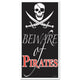 Cuidado con la cubierta de la puerta de los piratas