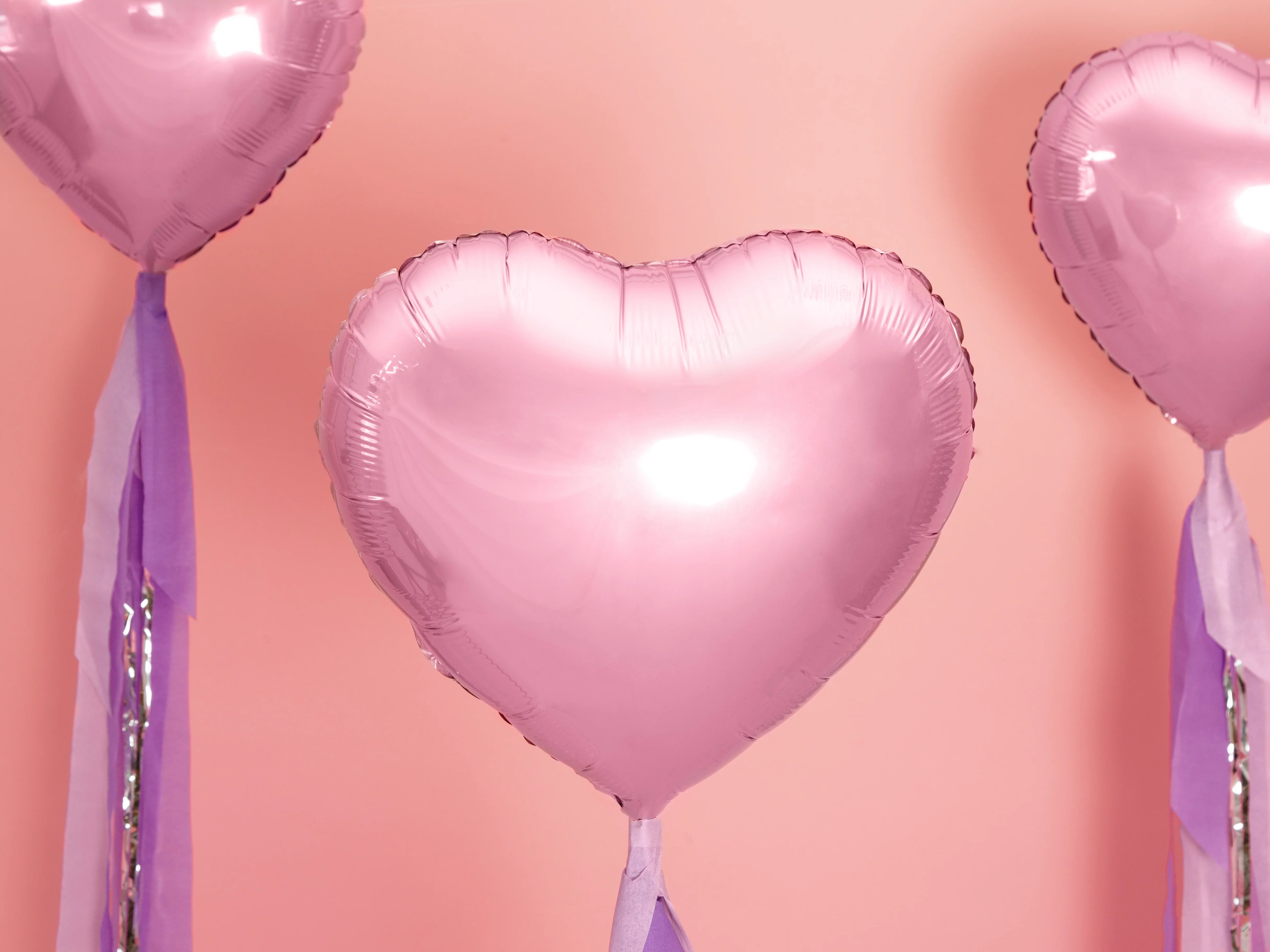 Light Pink Heart 65′′ Balloon